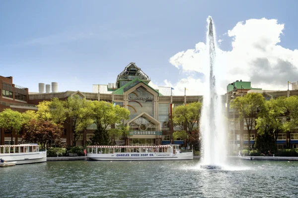 CambridgeSide in Boston, MA (View from fountain)