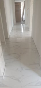 Bijele mramorne pločice