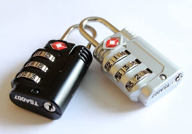 ec3cb60729f11c3e81584d04ee44408be273e5d01db915459df3_640_lock