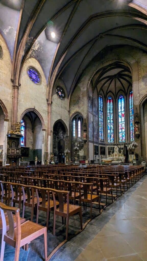 Église Saint-Vincent Carcassonne inside