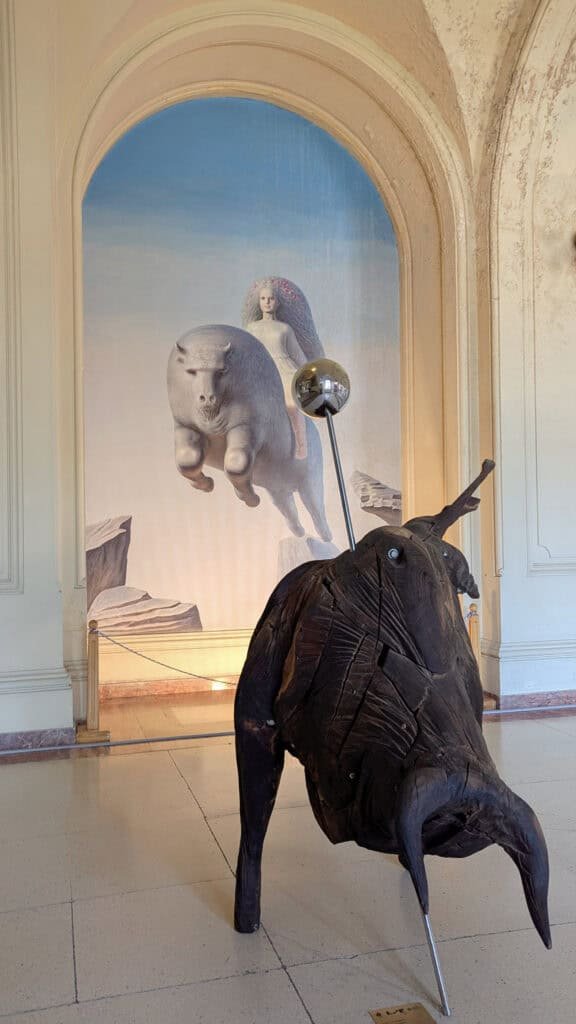 Alexandru Ioan Cuza University art corridor iasi