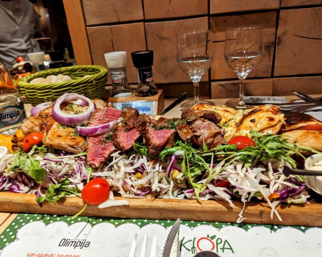 Klopa Sarajevo sharing platter