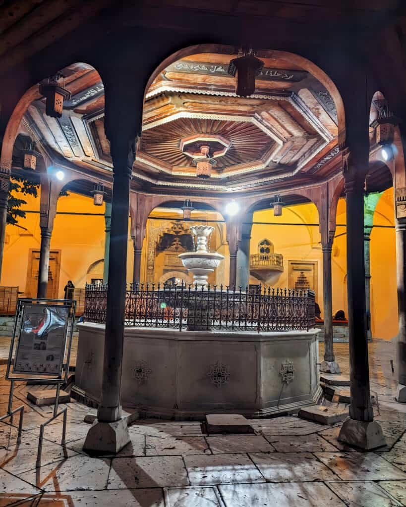 Shadirvan fountain in the courtyard of the Gazi Husrev-beg Mosque