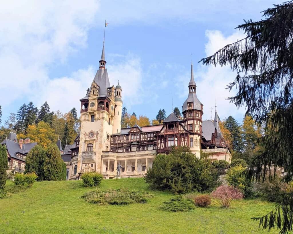Visit Sinaia - Approaching peles-castle-sinaia-romania