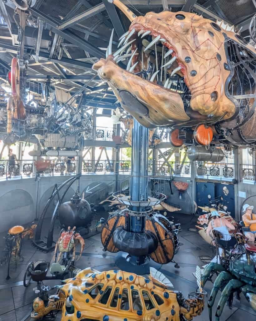 Carrousel des Mondes Marins - sea creatures