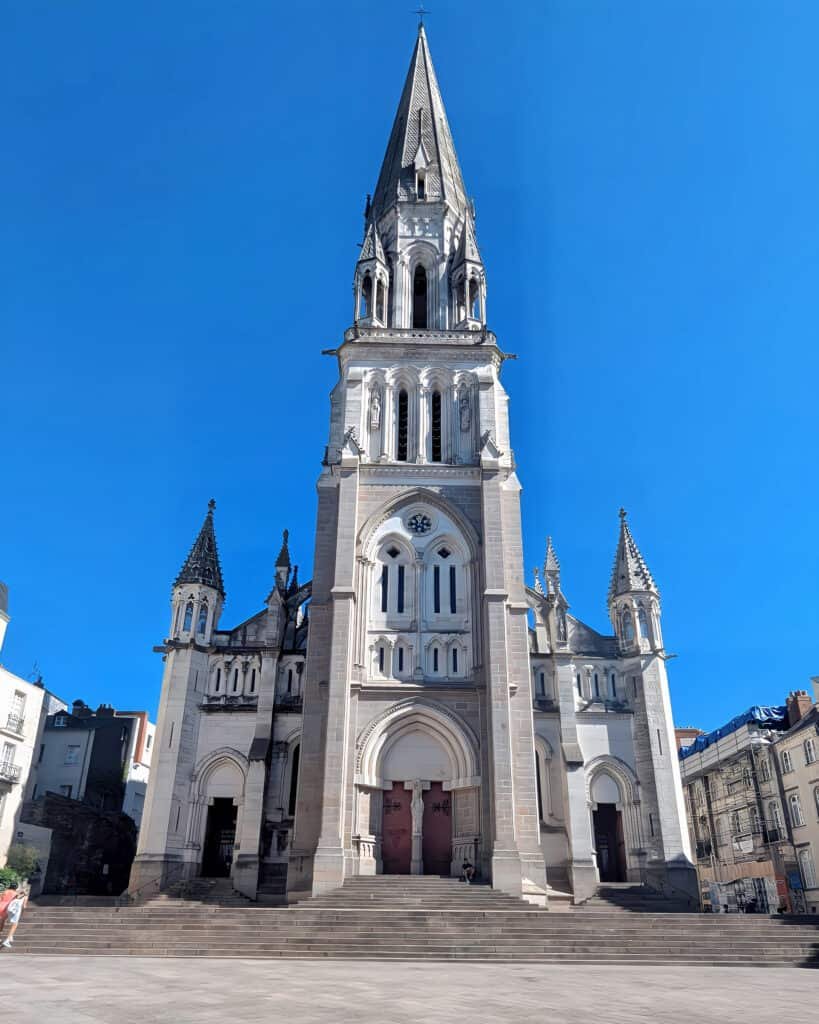 Basilique Saint-Nicolas de Nantes - outside