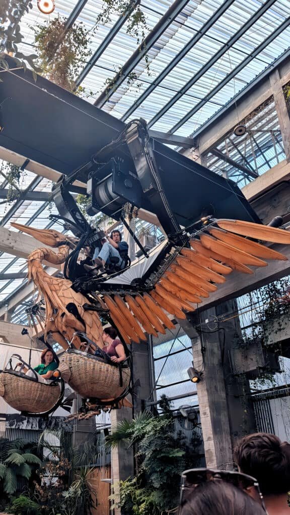heron at La Galerie des Machines on Machines de l'Isle Nantes