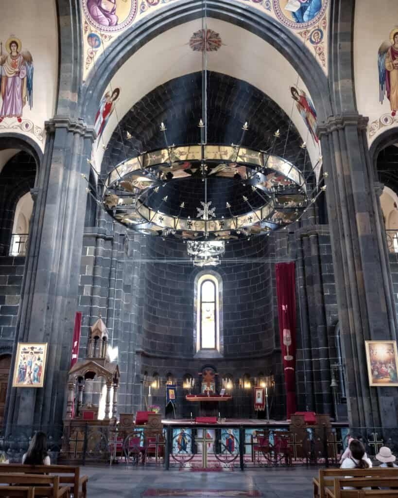 Inside Amenaprkich - Holy Saviour Church Guymri