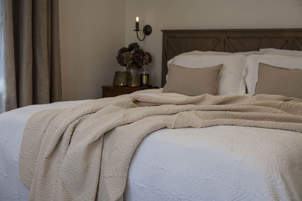 Lanthern Bed Cover Set