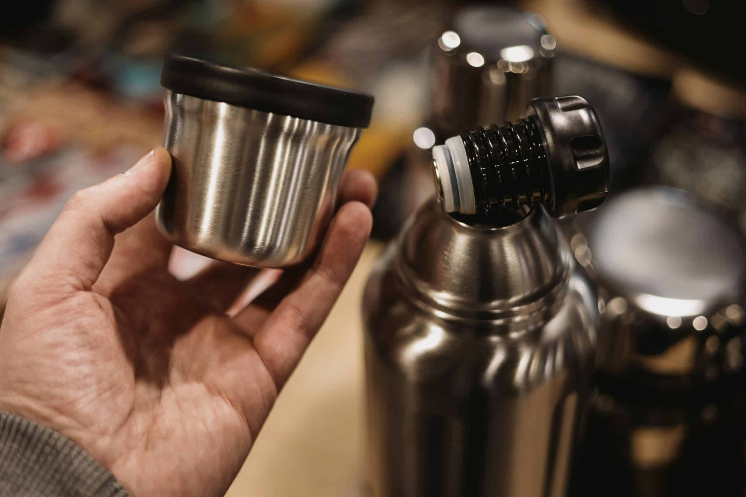 Best Insulated Thermos Flasks for Hiking in 2026: Real Heat Retention and Lid Design