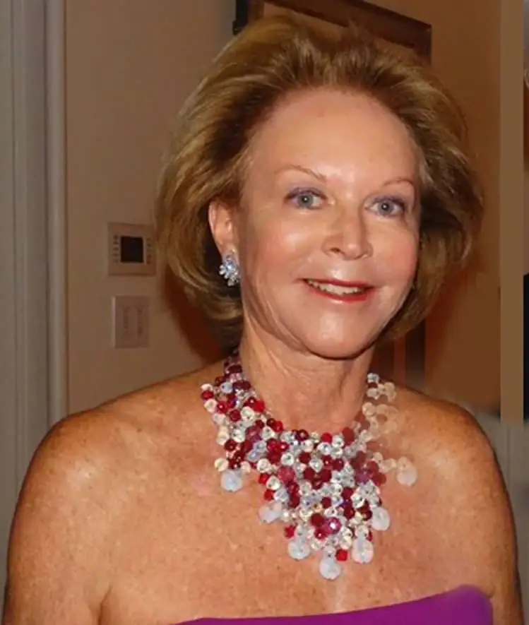 Headshot of Eileen Burns