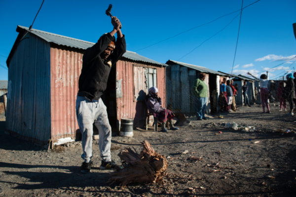 DE AAR, EMTHANJENI - 28 August 2021 - Informal settlement near De AarPhoto: Bram Lammers