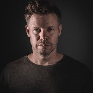Ferry Corsten on Partybody.