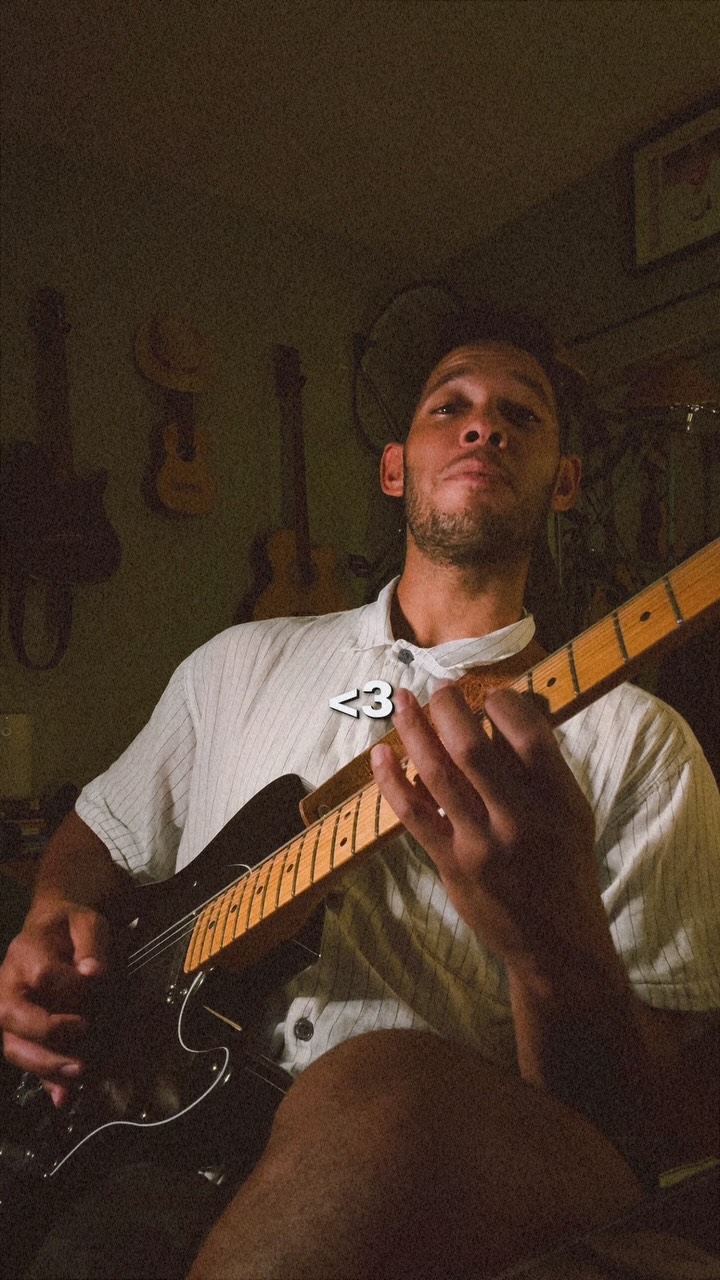 A NIGHT WITH AMAKU & VELVET at Abbey's Pub