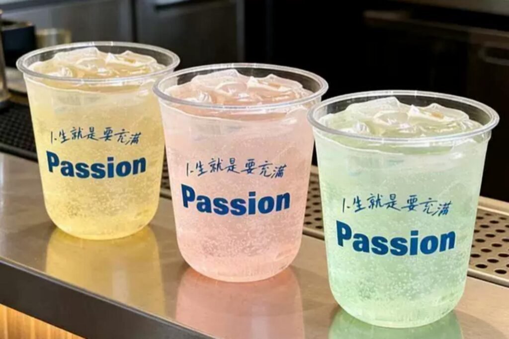 PET cold cups with label