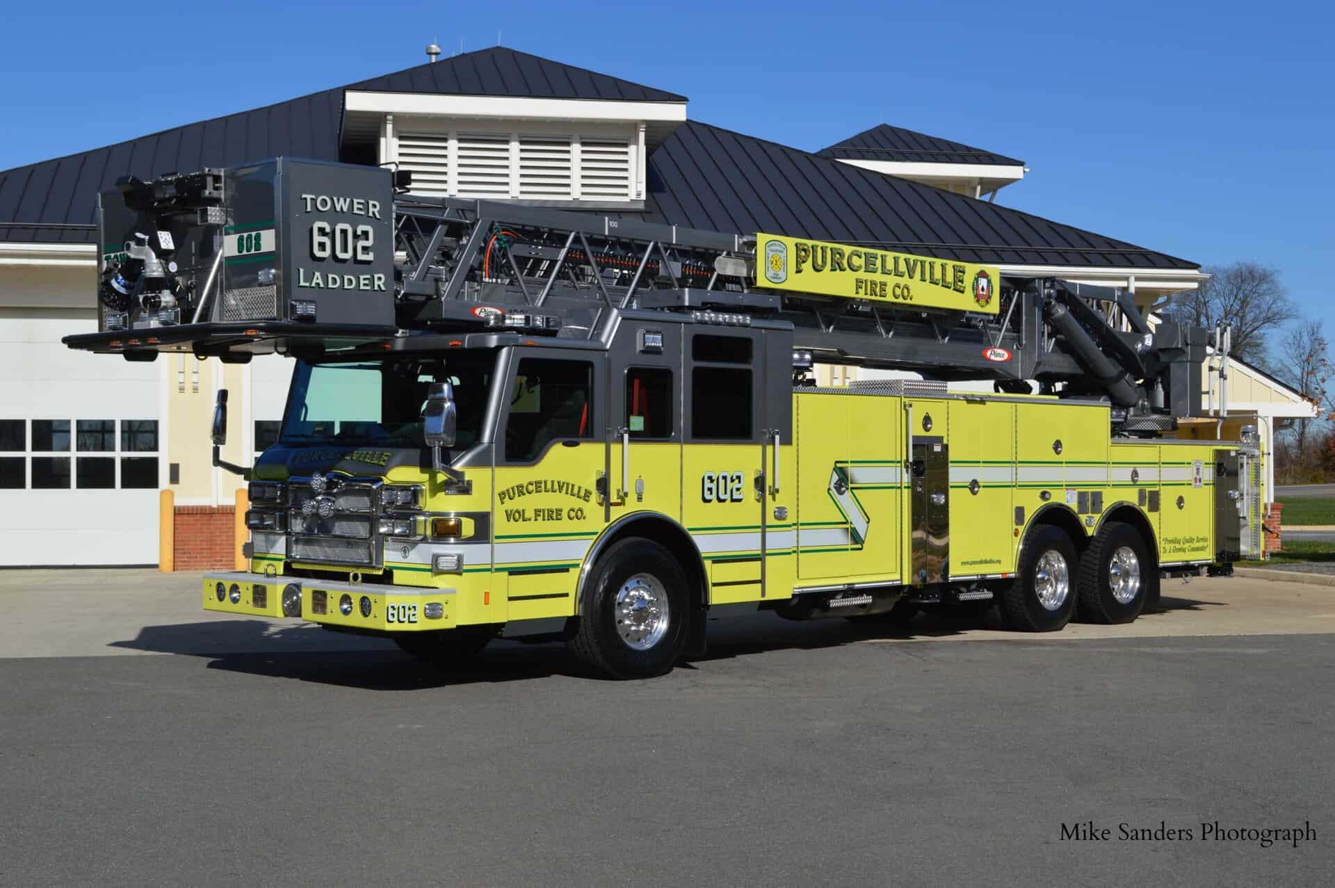 Purcellville Volunteer Fire Company | Purcellville T602 2015 Pierce Velocity 100ft rev wm