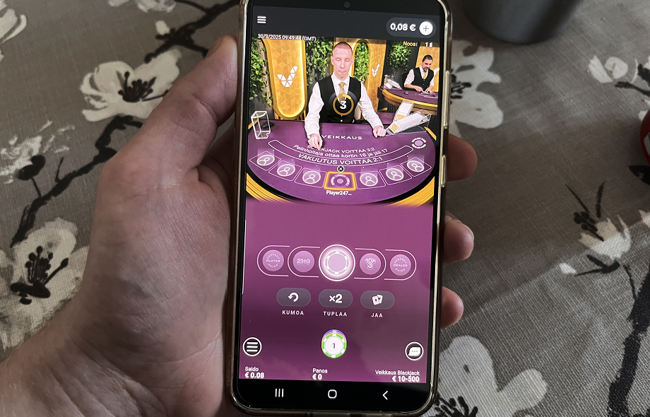 Veikkaus Blackjack netissä iPhonella.