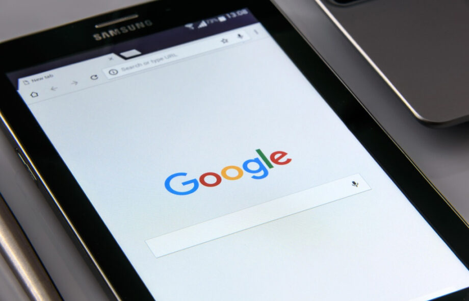 Google-haku älypuhelimella.