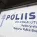 Poliishallitus päämajan katukyltti.
