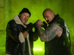 Kalle Palander ja Jari ”Bull” Mentula kohtaavat B2 Fightissa tammikuussa 2027. Kaksikon ottelu oli tapahtuman ensimmäisenä julkistettu kohtaaminen.