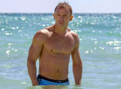 Kuvassa Daniel Craig James Bondina.