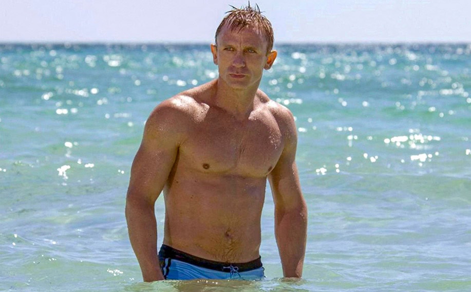 Kuvassa Daniel Craig James Bondina.