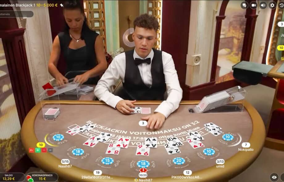 Kuvakaappaus Evolutionin blackjack-pelistä.