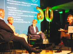 Paneelikeskustelu käynnissä Paf: 60-vuotisjuhlien yhteydessä.