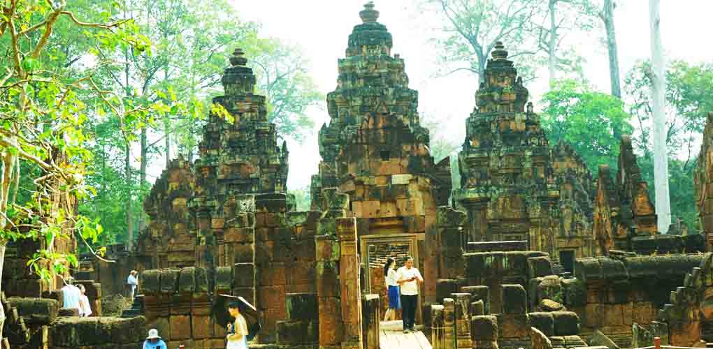 Banteay Srie Temple Tour