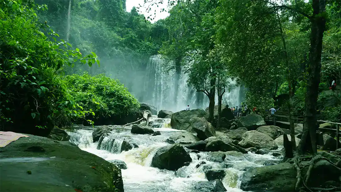 Phnom kulen siem reap water fall