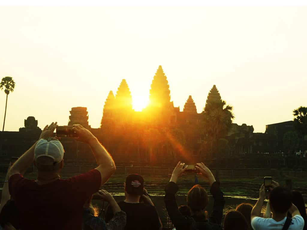 angkor wat sunrise tour