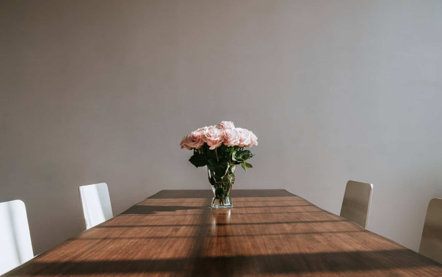 How to Pack a Dining Table for Moving: Protect Your Investment