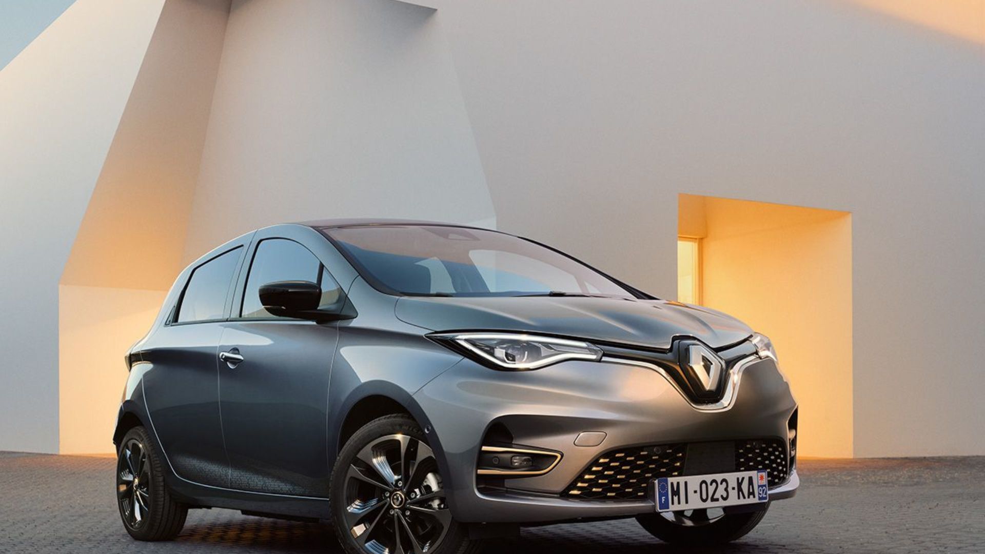 Reparación coche eléctrico Renault Zoe en Zaragoza