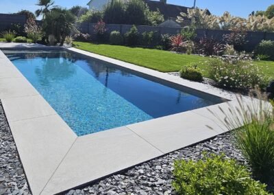 Piscine Béton 8 m x 3 m sur GUERANDE