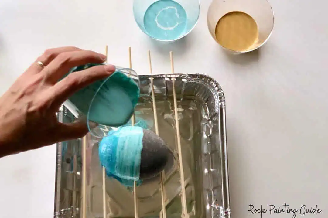 Beginner’s Guide to Paint Pouring on Rocks (With No-Fail Tips!) 13 Beach Pour step2