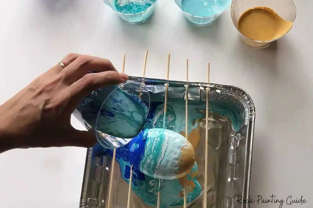 Beginner’s Guide to Paint Pouring on Rocks (With No-Fail Tips!) 15 Beach Pour step4