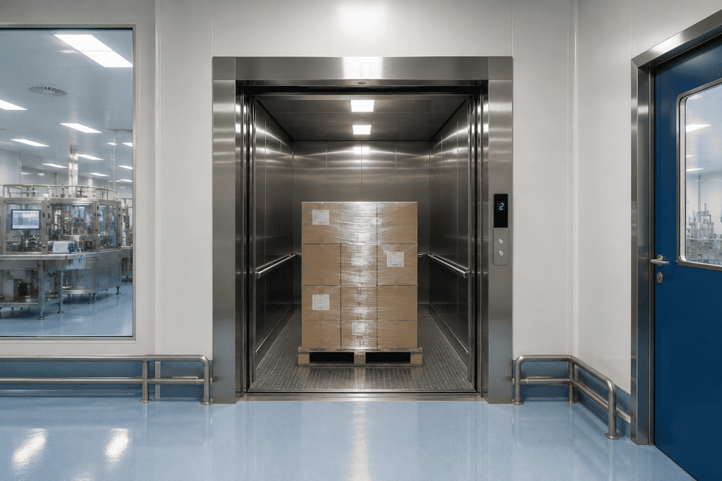 Elevador de carga para indústria farmacêutica em área limpa com transporte vertical automatizado de pallets em ambiente clean room industrial