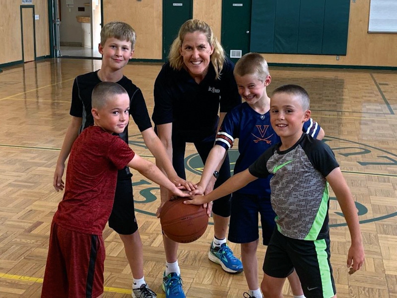 Photo of kids and coach at the Integrity Hoops Academy in San Pedro California