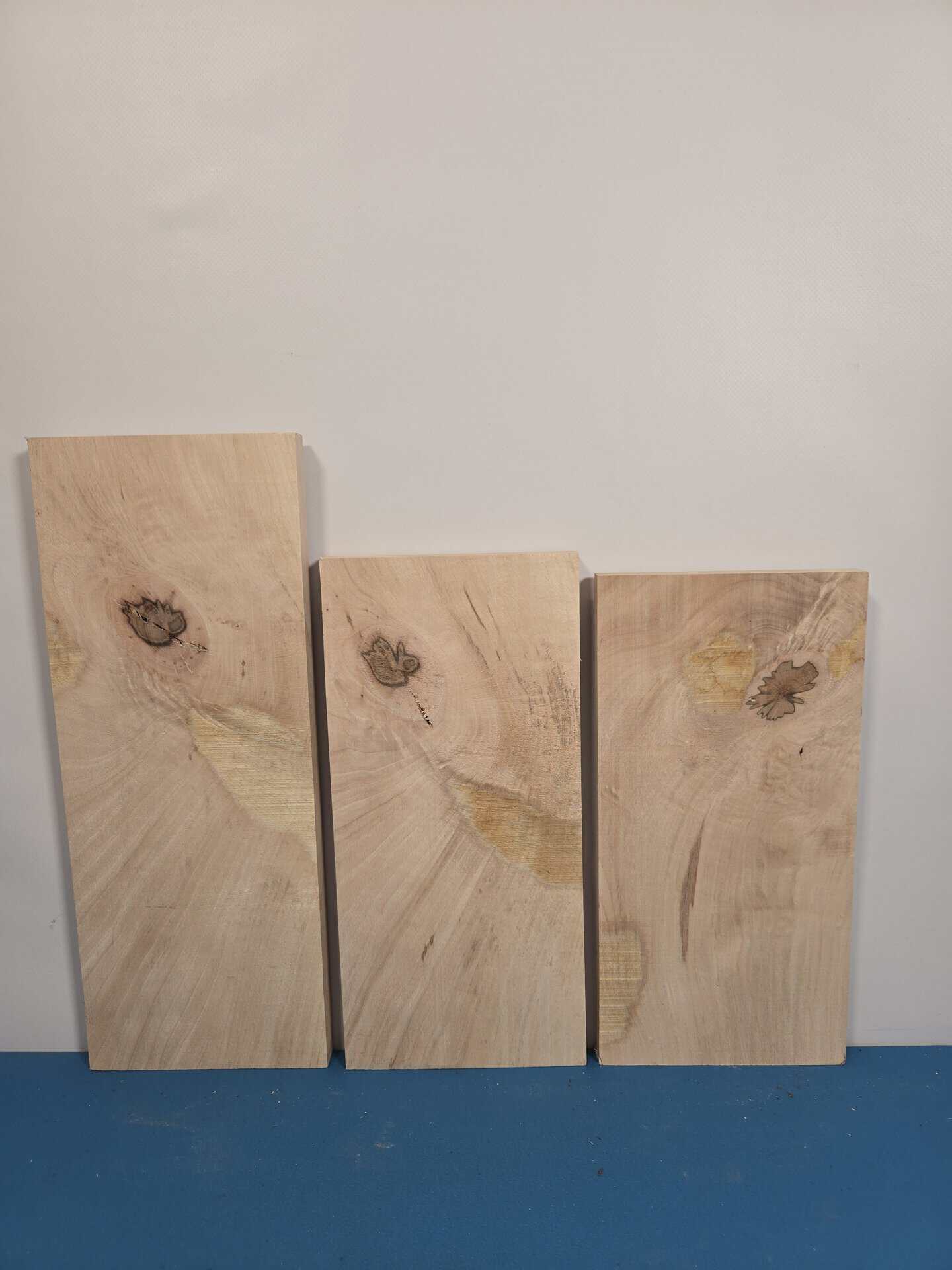 Characterful Knot Beech offcut mix x3 - Image 5