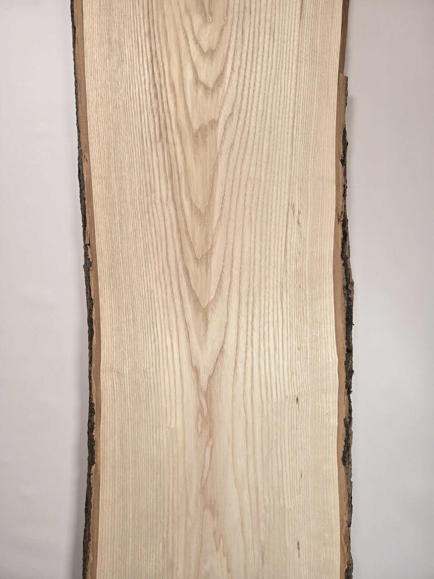 Live edge 30mm Ash - Image 3