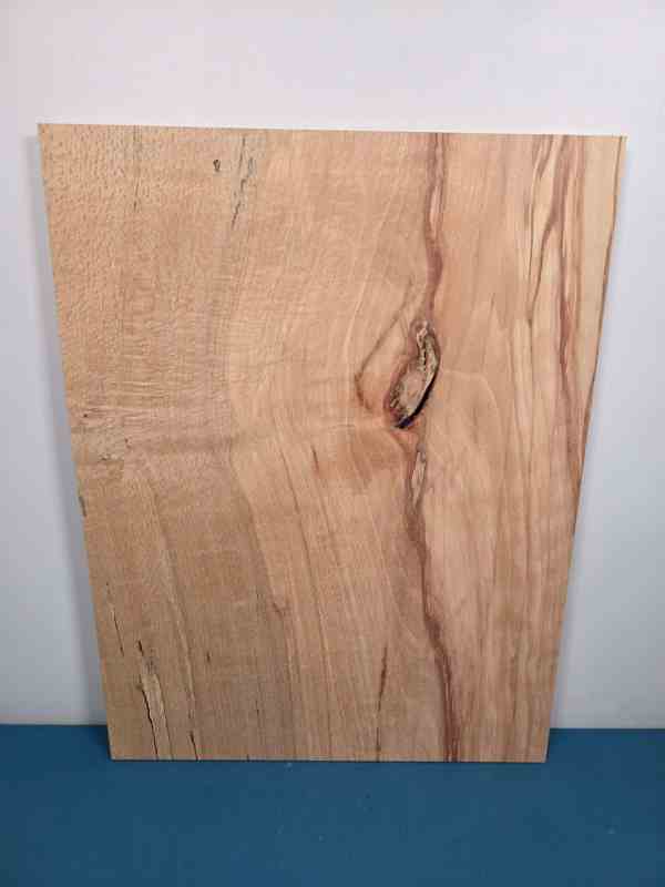 Knot detailed Beech