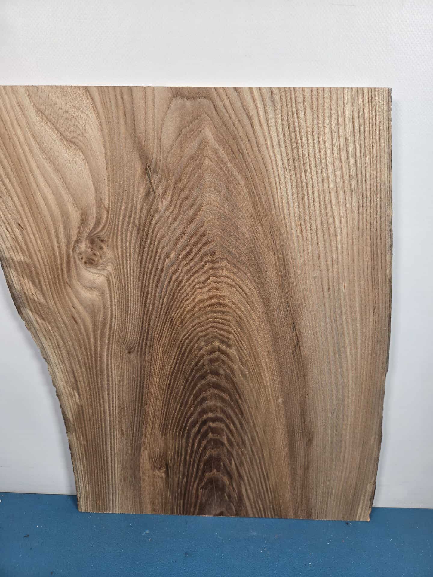 Beautiful Elm offcut showing natural grain and warm tones of timber.