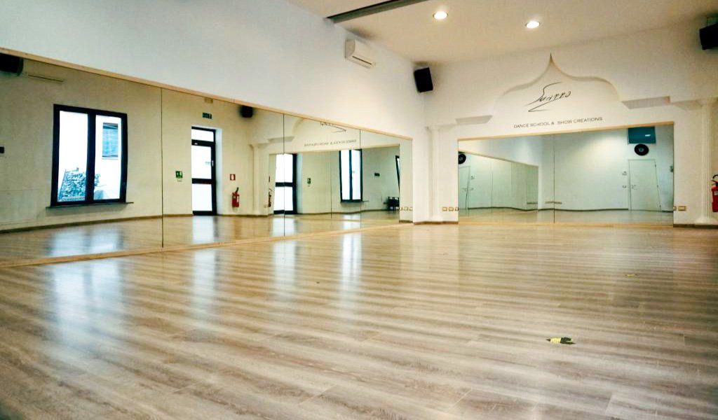 Sala A della scuola di danza a Milano