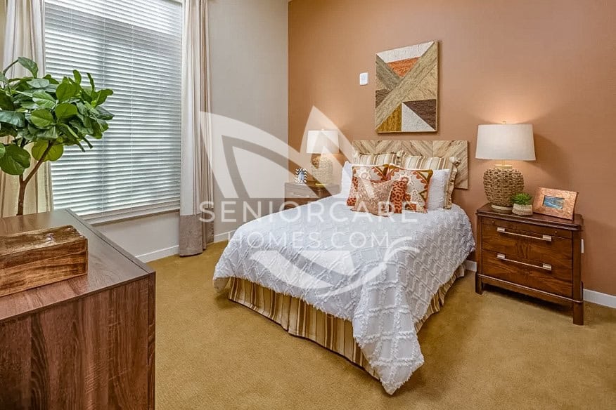 Beautiful, bright and modern private bedroom at Clearwater at Glendora
