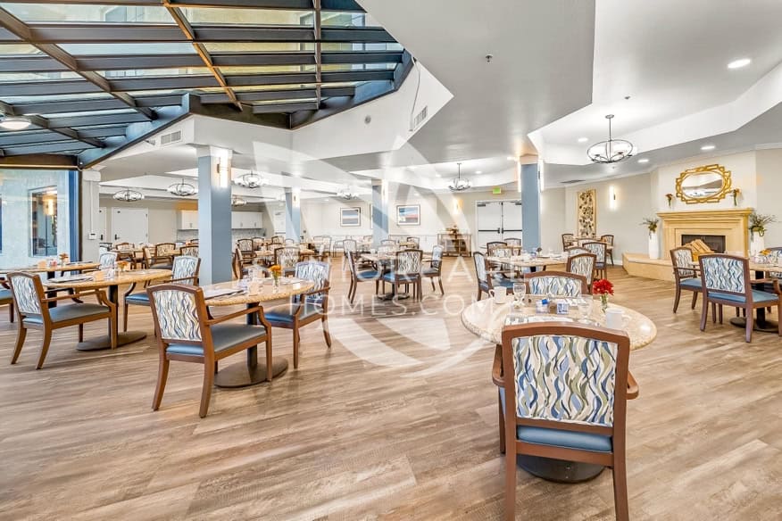 The main photo of Westmont Escondido