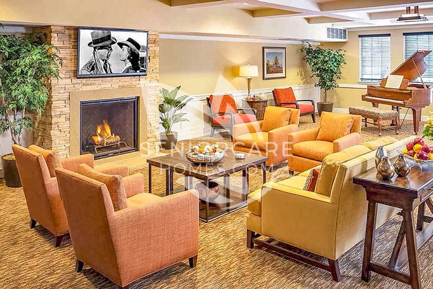 Lounge area at Atria Hillcrest