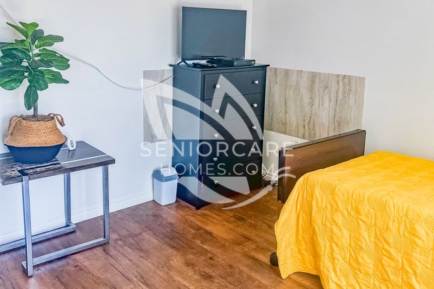 TV on dresser in Bright Sunlife Guest Home