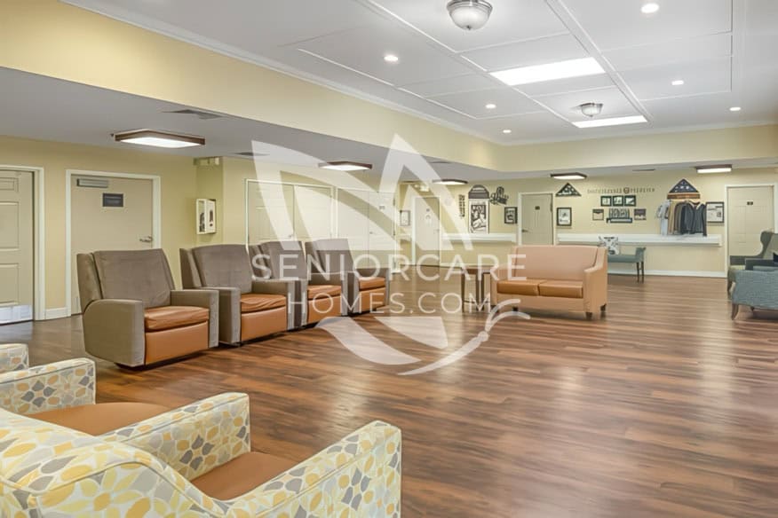 Welcoming, bright lounge area at Brookdale Roseville