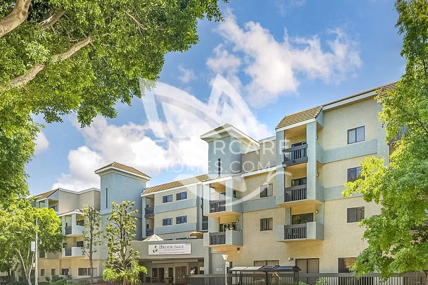 Exterior outside of Brookdale Uptown Whittier
