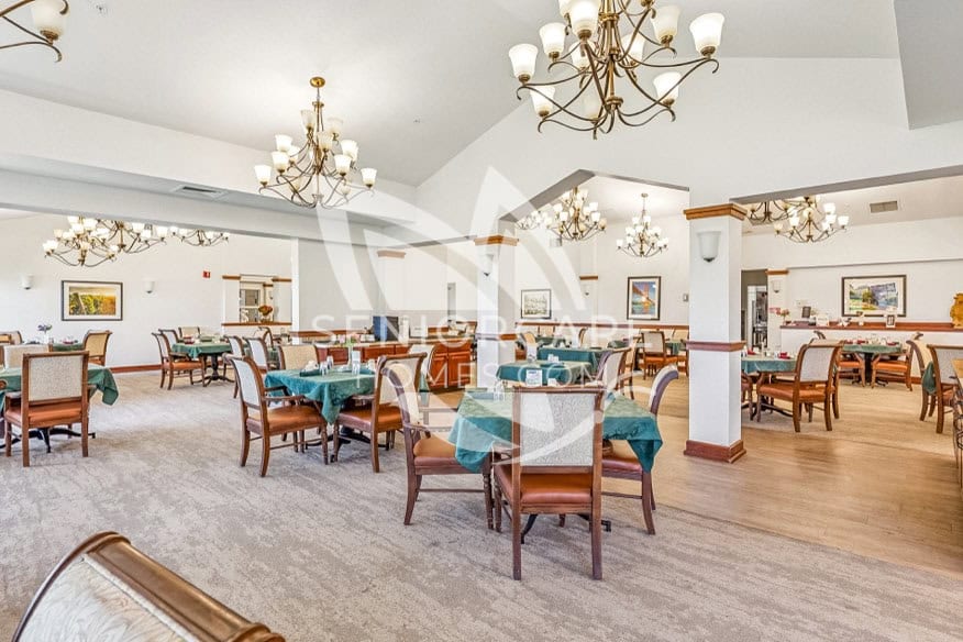 Beautiful, large dining area at Cogir Vallejo